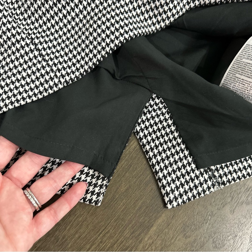 Banana Republic Factory Black and White Houndstooth Pencil Skirt - Picture 7 of 10